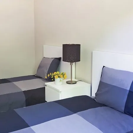 Spacious House With Private Pool Kitchen